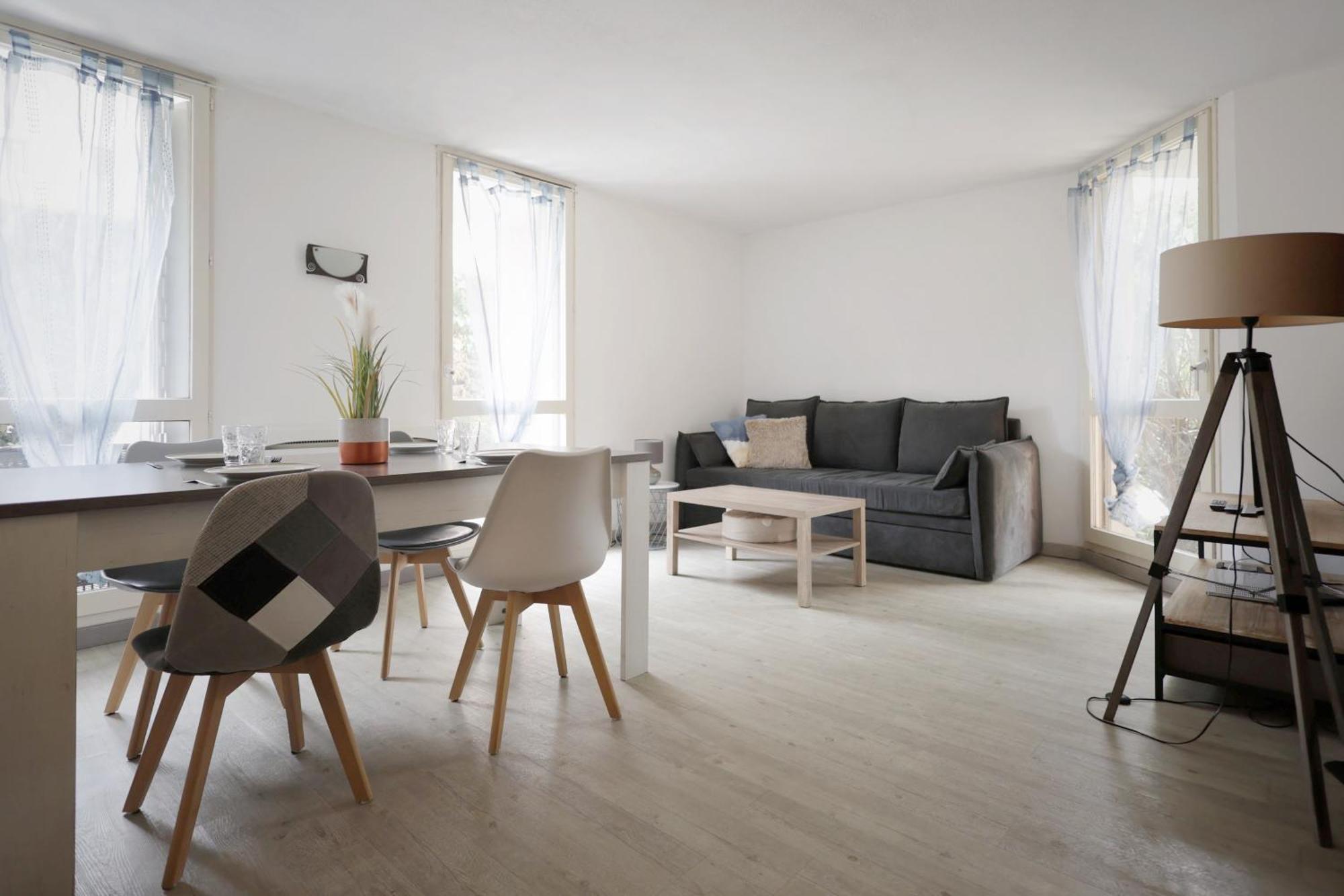 Appartement Familial Avec Jardin Ensoleille Dans La Cite Des Potiers Vallauris Extérieur photo