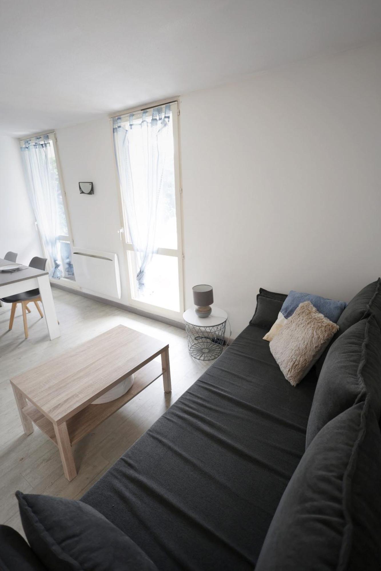 Appartement Familial Avec Jardin Ensoleille Dans La Cite Des Potiers Vallauris Extérieur photo